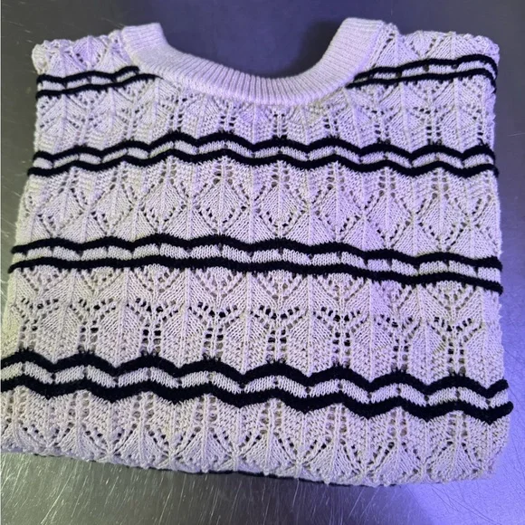 Striped Cream and Black Sweater! Vera Moda brand! Super sharp staple! - Picture 3 of 6